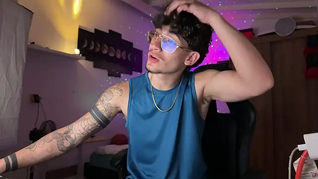 Kisan Smith online show from April 21, 4:29 am