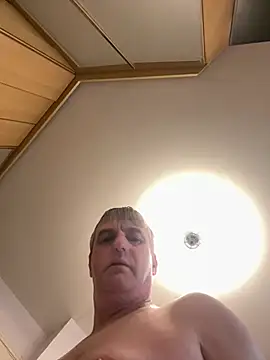 Fatbigtitsmarc online show from March 8, 9:57 am