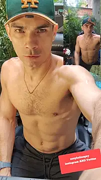 Snapshot of sexyboycolombi4 chatting on February 15, 5:28 pm sexyboycolombi4 online show from February 15, 5:28 pm