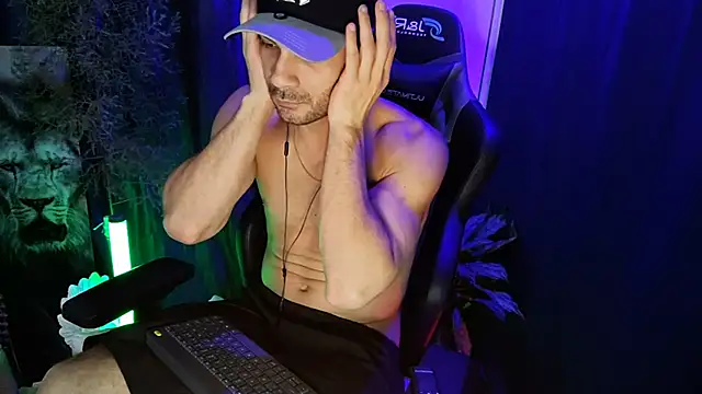 Snapshot of sexyboycolombi4 chatting on March 14, 3:15 am sexyboycolombi4 online show from March 14, 3:15 am