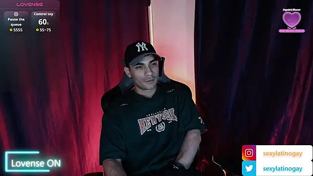 sexyboycolombi4 online show from January 10, 11:03 am