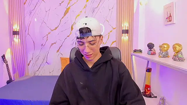 Nikolay Gregori online show from February 8, 4:07 am