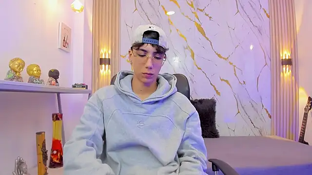 Nikolay Gregori online show from April 27, 4:09 am