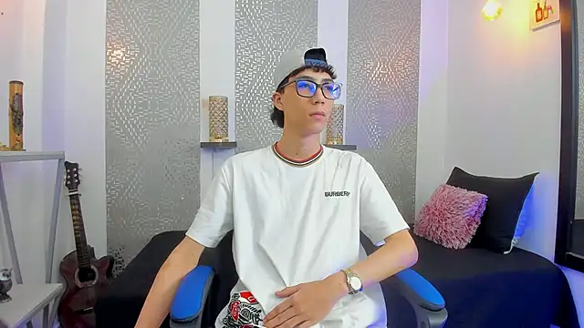 Snapshot of Nikolay_Gregori chatting on February 26, 4:03 am Nikolay Gregori online show from February 26, 4:03 am