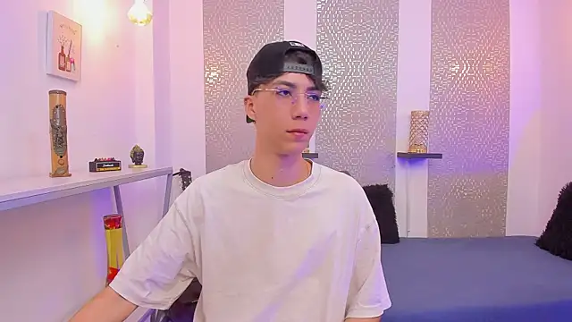 Nikolay Gregori online show from November 4, 4:24 am