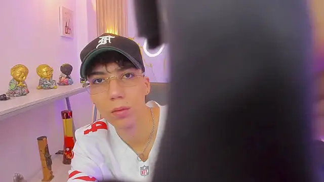 Nikolay Gregori online show from April 22, 4:19 am