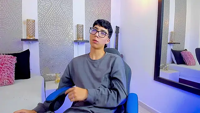 Snapshot of Nikolay_Gregori chatting on January 27, 4:30 am Nikolay Gregori online show from January 27, 4:30 am