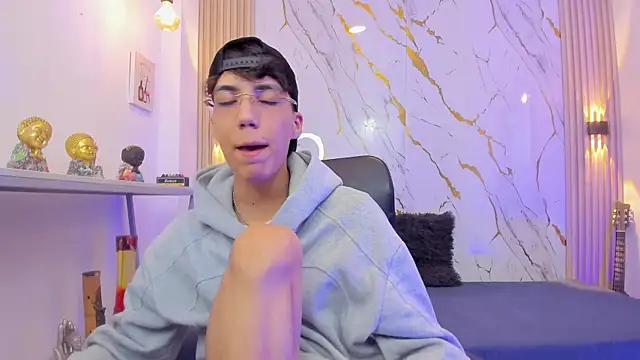 Nikolay Gregori online show from April 28, 4:06 am