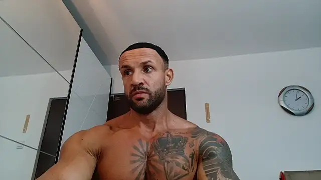 Magnificmuscles89 online show from June 15, 11:02 am