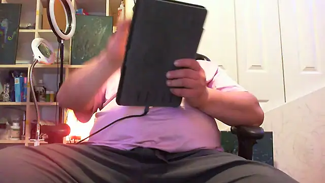 Snapshot of Mic_Oxinner chatting on September 27, 10:40 pm Mic Oxinner online show from September 27, 10:40 pm
