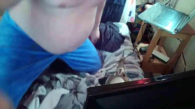 Snapshot of Mic_Oxinner chatting on January 14, 6:49 pm Mic Oxinner online show from January 14, 6:49 pm