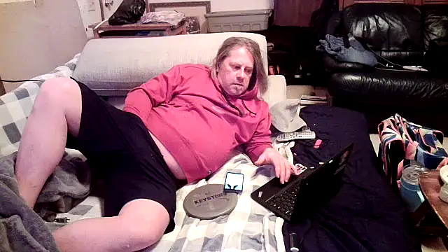 Snapshot of Mic_Oxinner chatting on December 16, 12:16 pm Mic Oxinner online show from December 16, 12:16 pm