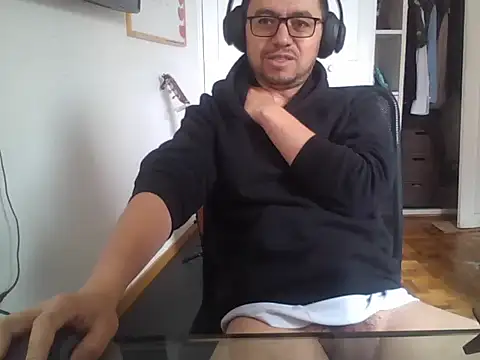 Diptongo online show from May 20, 3:18 pm