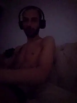 denisxlRo online show from February 22, 8:15 pm