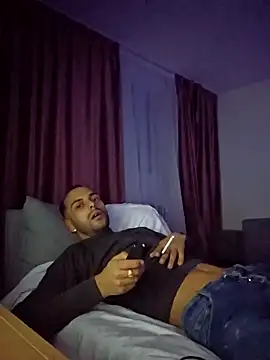 denisxlRo online show from December 16, 3:19 am