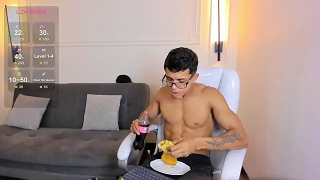 Paradise boy s online show from November 13, 10:03 pm