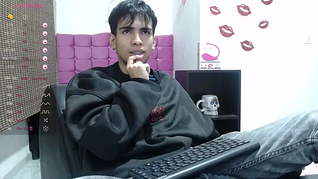 zack thunder online show from December 28, 12:36 pm