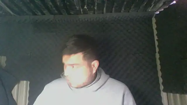 Snapshot of DirtyRcride chatting on February 14, 6:29 pm DirtyRcride online show from February 14, 6:29 pm