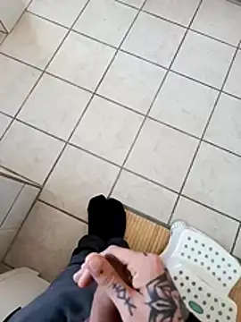 YoungDick25 online show from April 8, 11:42 am