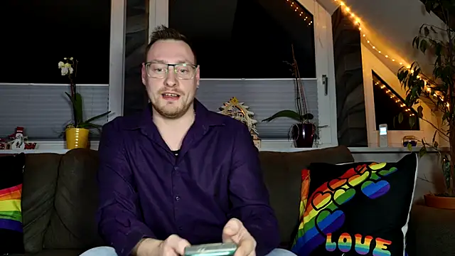 Relsxboy online show from December 24, 4:08 pm