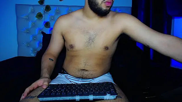 AlanDaviss online show from December 6, 4:06 pm