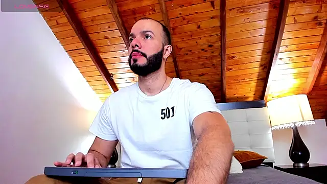 Snapshot of Tom_Bailey chatting on November 1, 1:04 pm Tom Bailey online show from November 1, 1:04 pm