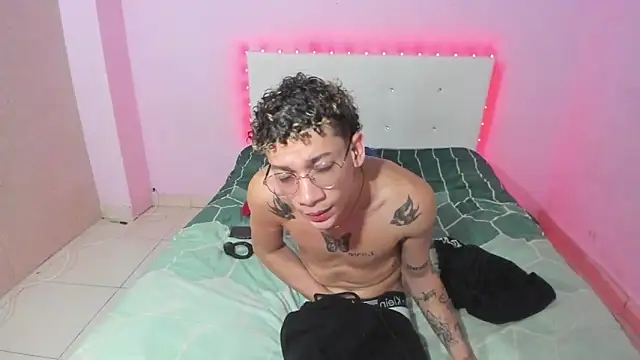 mateodeamjo online show from October 16, 3:47 am