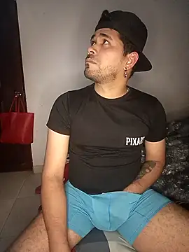 Joselatino23 online show from October 25, 5:42 am