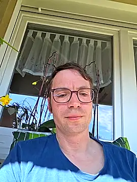 Schnubby1 online show from April 9, 1:28 pm