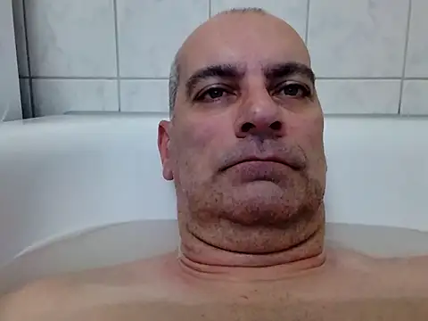 Marco ich online show from April 3, 9:17 am