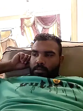 ListedLoin online show from May 9, 2:40 pm