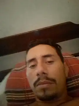 luissilva0071 online show from March 28, 4:07 pm