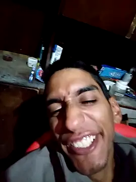 Snapshot of Pablunt-rap chatting on October 18, 5:45 am Pablunt-rap online show from October 18, 5:45 am