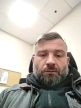 chada1980 online show from December 5, 3:35 am