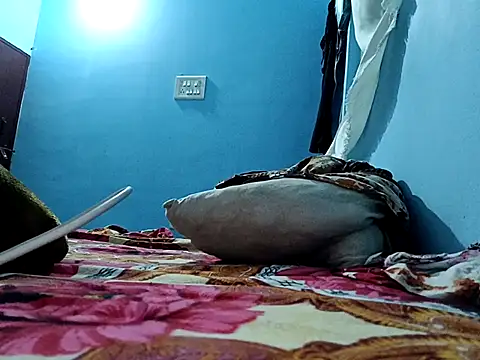 majit213 online show from September 14, 1:18 am