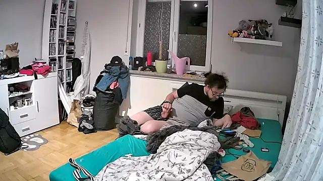 larsgessner30 online show from October 30, 12:24 am