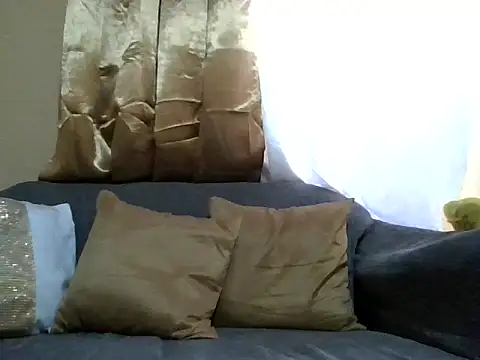 Pineda-301193 online show from October 20, 2:43 pm