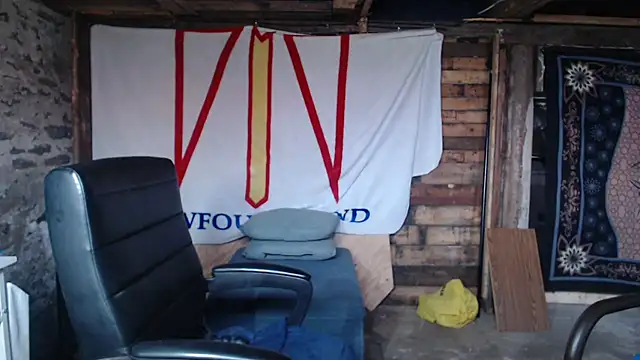 Newfiesausage1972 online show from June 20, 12:21 pm