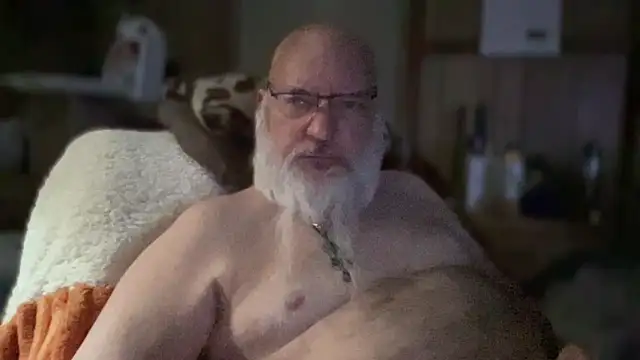 Snapshot of jonssmithe chatting on October 7, 10:30 am jonssmithe online show from October 7, 10:30 am