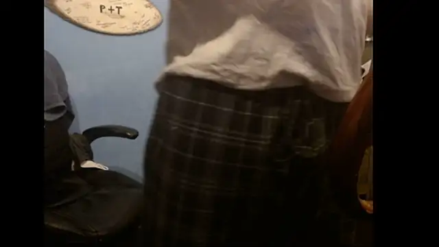 long thinmint86 online show from December 19, 6:16 pm