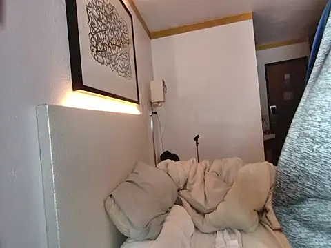 Snapshot of savageconfidence chatting on October 27, 8:05 am savageconfidence online show from October 27, 8:05 am