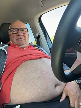 biggandybig online show from April 25, 1:41 pm