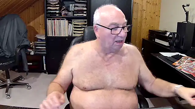 biggandybig online show from December 17, 4:43 pm