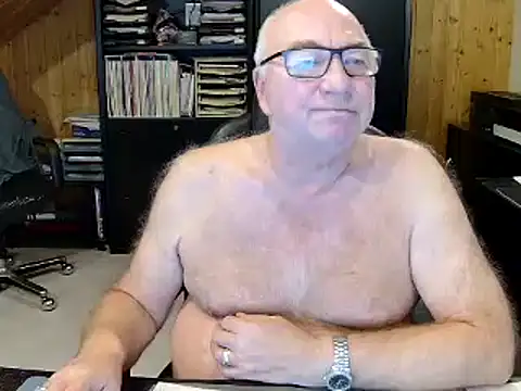 biggandybig online show from December 10, 11:42 pm