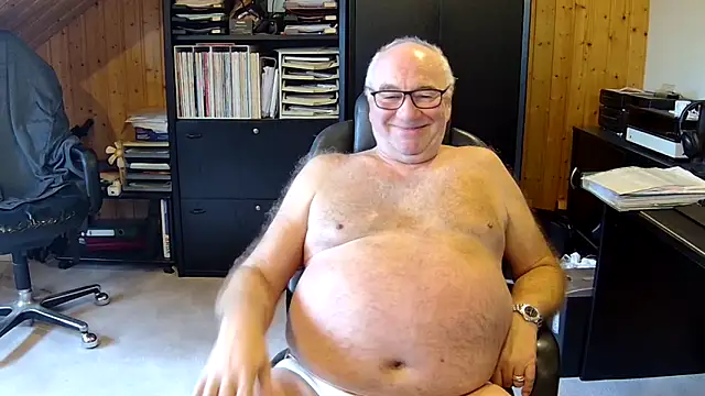 biggandybig online show from January 3, 1:25 pm