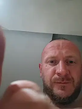 RomWoolf online show from December 10, 4:49 pm