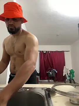 luismanuel 1998 online show from March 28, 12:00 am