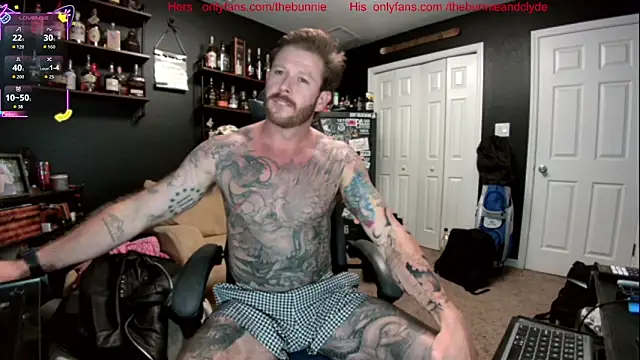 Snapshot of chillinthemosttt chatting on September 19, 1:39 am chillinthemosttt online show from September 19, 1:39 am