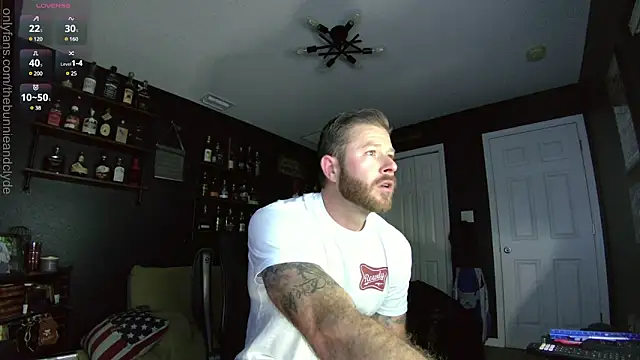 Snapshot of chillinthemosttt chatting on January 6, 3:42 am chillinthemosttt online show from January 6, 3:42 am