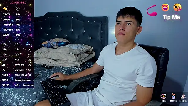 Jacobb Lee online show from September 16, 8:09 pm